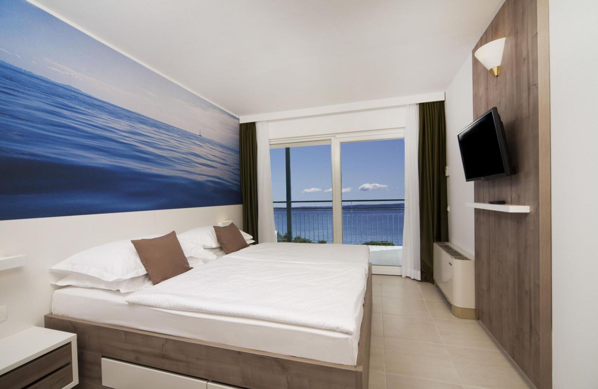 Bluesun Hotel Neptun Tucepi Ngoại thất bức ảnh