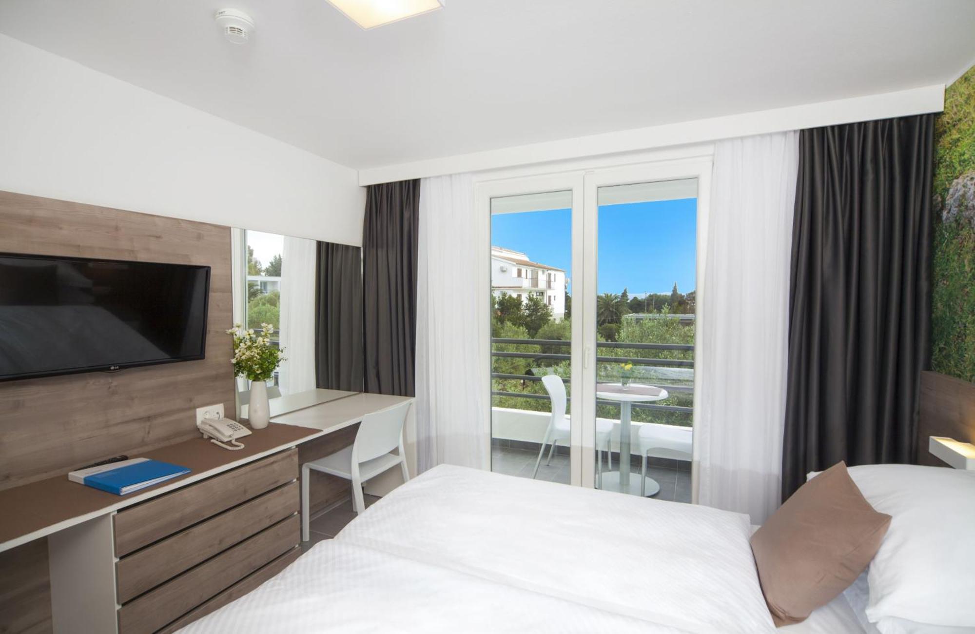 Bluesun Hotel Neptun Tucepi Phòng bức ảnh